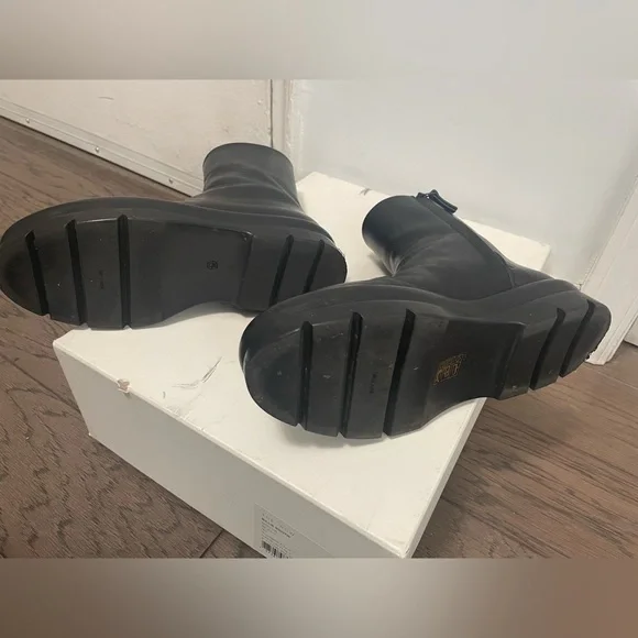 The Row Billie Bootie - Picture 6 of 9